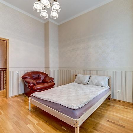 Apartment On Oranzhereynaya 7 Пушкин Екстериор снимка